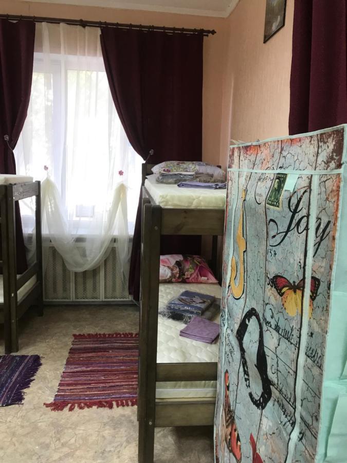 Ararat-Demeevskaya Hostel キエフ エクステリア 写真